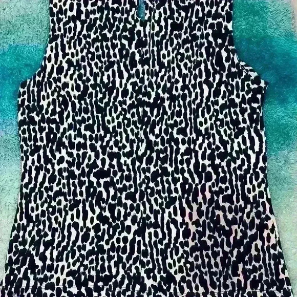 🔥Calvin Klein Tank Top🔥 - Picture 2 of 5